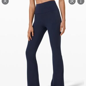 Lulu lemon flare leggings in navy blue